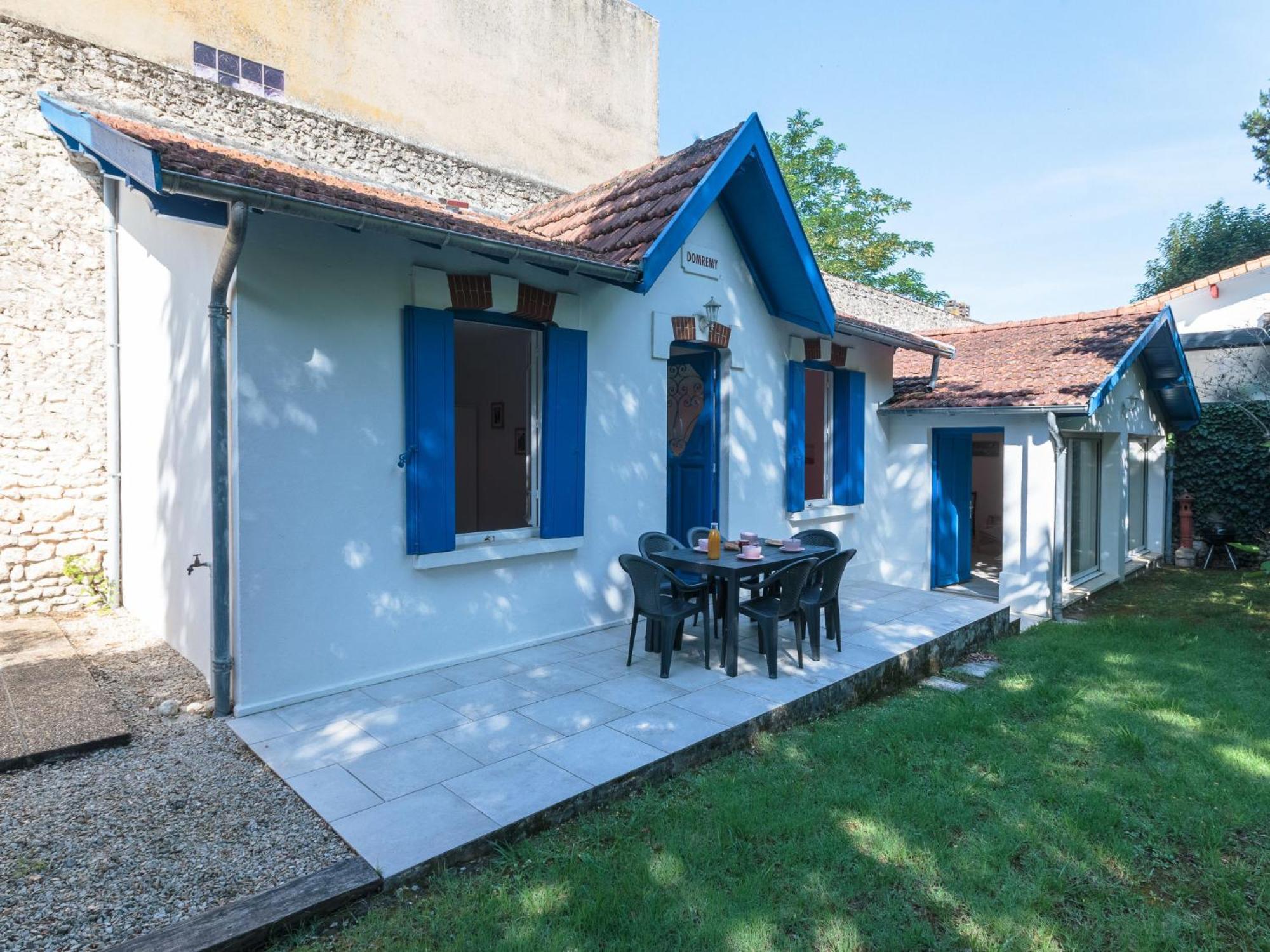 סן-פאלה-סור-מר Holiday Home Domremy By Interhome מראה חיצוני תמונה